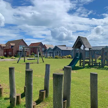 Alana Bay - The Bay Filey, Sleeps 4-5, 2 Dogs Welcome For Free Filey