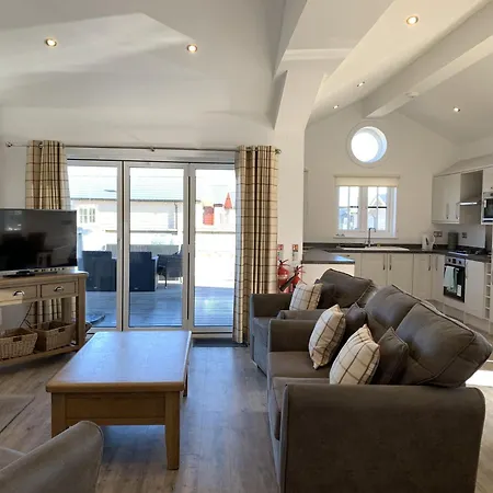 Alana Bay - The Bay Filey, Sleeps 4-5, 2 Dogs Welcome For Free *