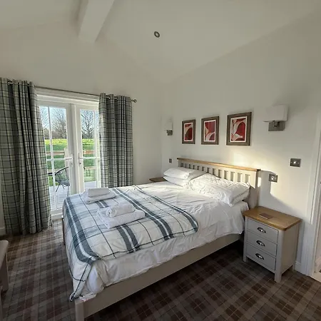 Alana Bay - The Bay Filey, Sleeps 4-5, 2 Dogs Welcome For Free Filey